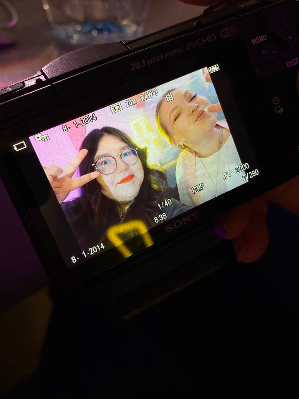 #мойпсихологговорит Сегодня особенный день! 🦋
16 июня — и у нашей Мари, главной души, вайбовой креаторки нашего канала и той, кто всё время шепчет вам «давай, ты можешь» день рождения💓! Поэтому сегодн... | Сетка — социальная сеть от hh.ru