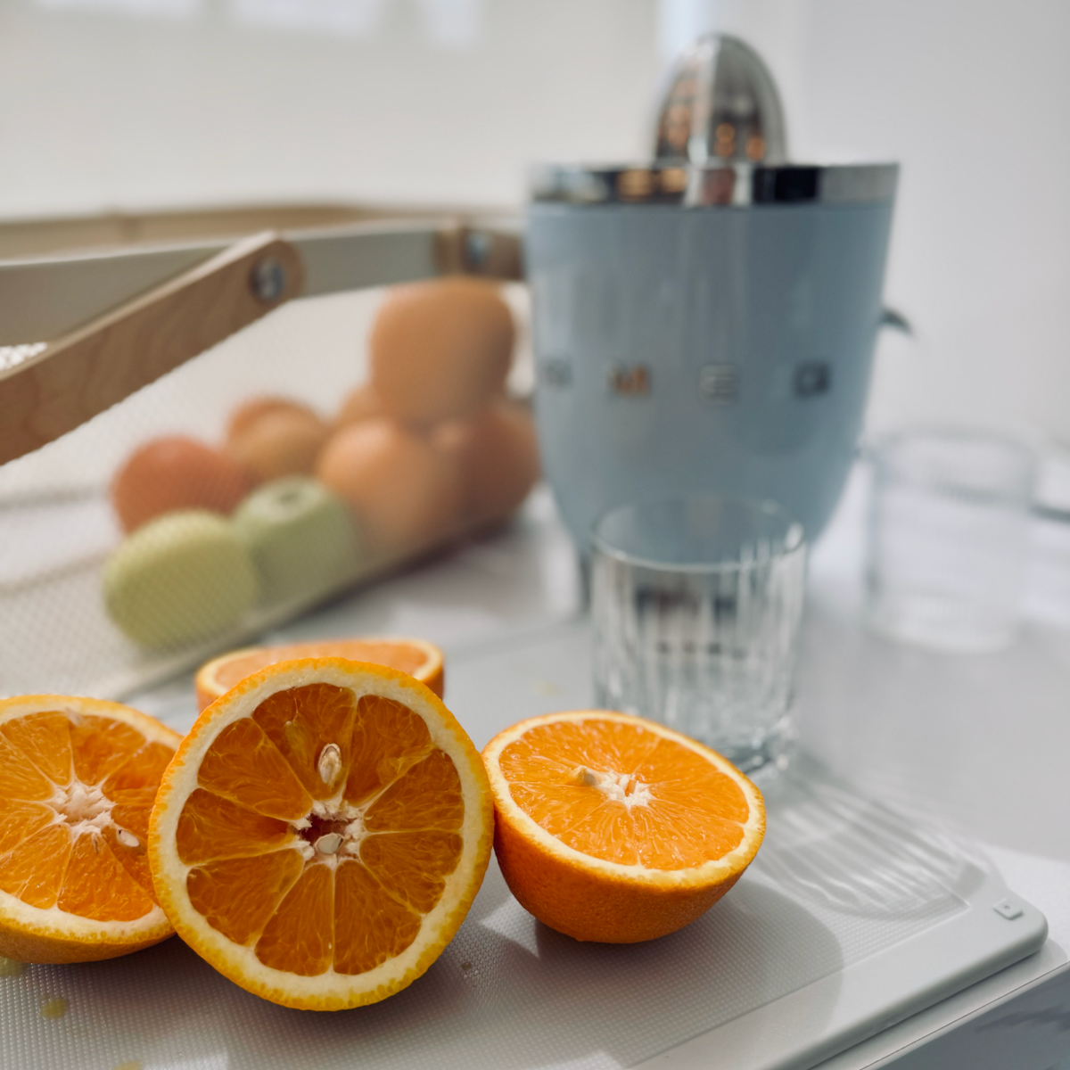 Циано, американо с апельсиновым фрешем или бамбл? Когда офисное утро — действительно доброе! #ciandreamteam | Сетка — социальная сеть от hh.ru