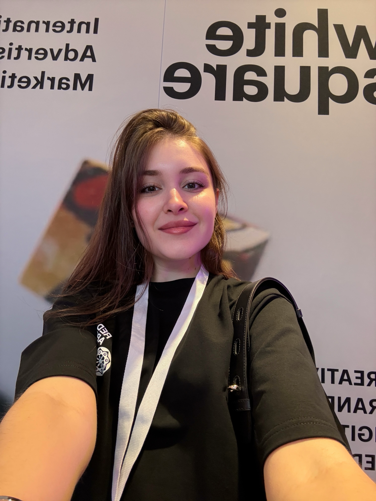Команда Red Apple — на «Белом квадрате»! ⚡️ | Сетка — социальная сеть от hh.ru