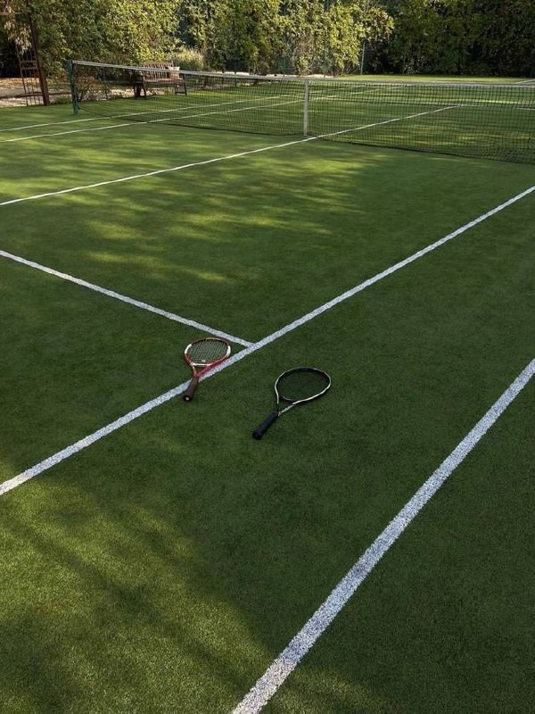 🏸Открытые теннисные корты для летних тренировок
▪️Школа Тенниса Сколково📍Большой бульвар, 44
📋Ежедневно 07:00-00:00
▪️Национальный теннисный центр им. Х. А | Сетка — социальная сеть от hh.ru