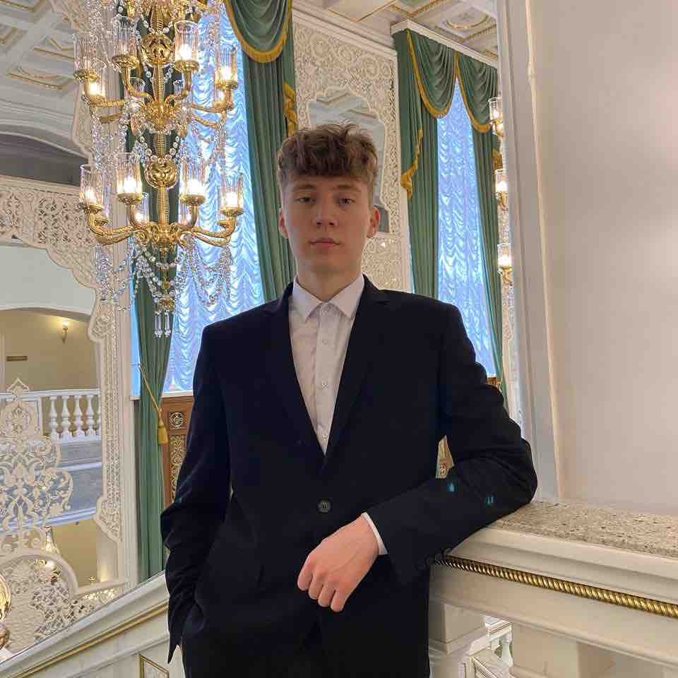 Руслан Козлов | Сетка — социальная сеть от hh.ru