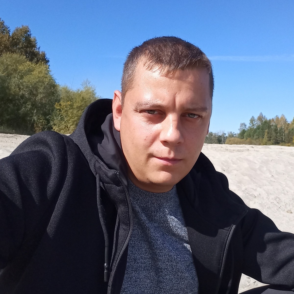 Павел Старостин