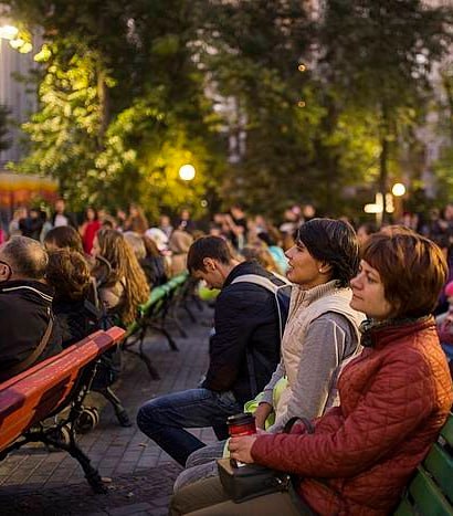 🎷Джазовые четверги в саду имени Баумана
Ближайшие даты:
🗓19 июня в 19:30🗓26 июня в 19:30
Каждый четверг гости будут открывать для себя что-то новое, уютно устроившись на лавочках под теплым светом рет... | Сетка — социальная сеть от hh.ru