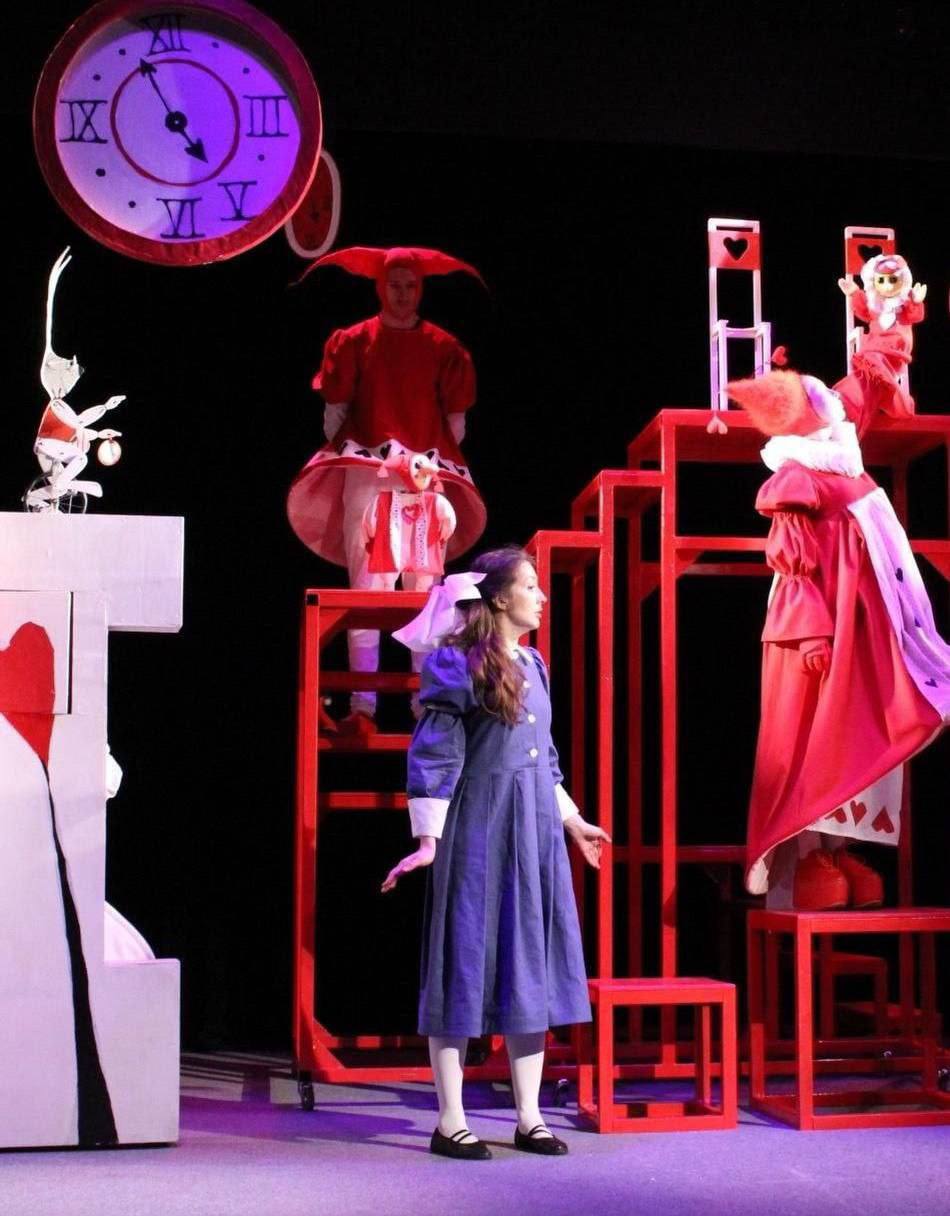 🎭 Бесплатные спектакли театров «Современник», «Ленком Марка Захарова» и других на Северном речном вокзале21 июня 13:00-21:00
Большой театральный фестиваль пройдет на Северном речном вокзале
▫️Вход сво... | Сетка — социальная сеть от hh.ru