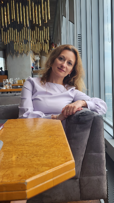 А вы слышали, что у эскорта, медиумов и астрологов один ОКВЭД ?  

96.09 - предоставление прочих персональных услуг | Сетка — социальная сеть от hh.ru