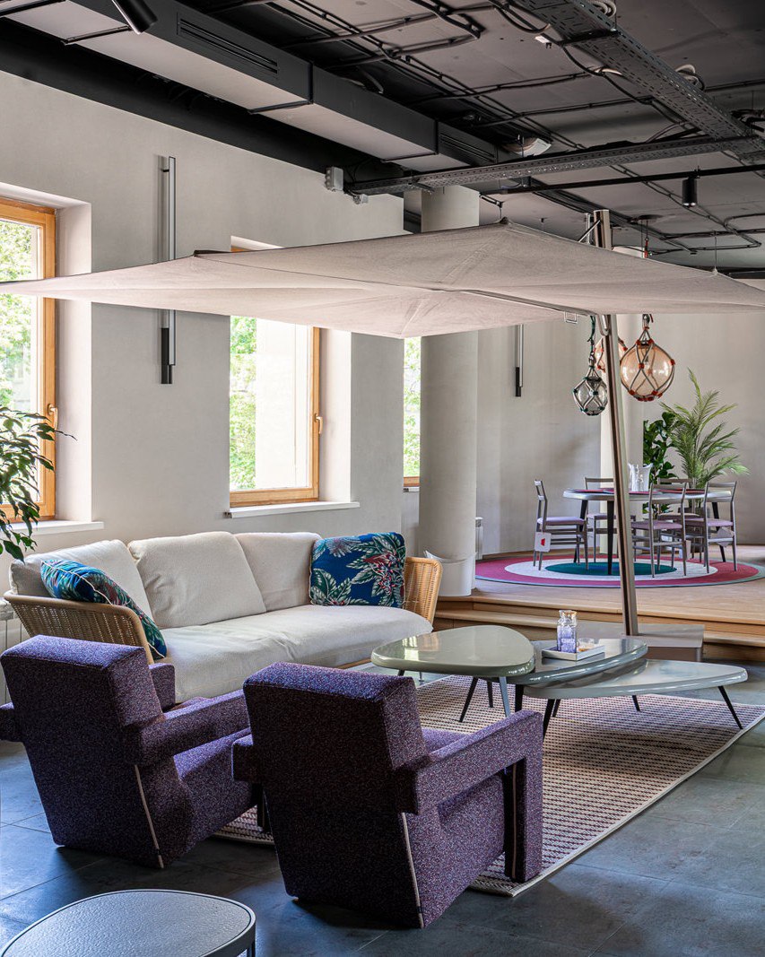 В Москве открылся новый салон ТРИО-Outdoor — первое в России специализированное пространство, полностью отведенное под премиальную мебель, идеально подходящую для открытых пространств | Сетка — социальная сеть от hh.ru