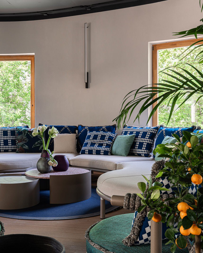 В Москве открылся новый салон ТРИО-Outdoor — первое в России специализированное пространство, полностью отведенное под премиальную мебель, идеально подходящую для открытых пространств | Сетка — социальная сеть от hh.ru