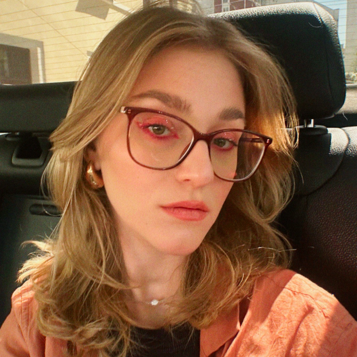 Ангелина Зверева | Сетка — социальная сеть от hh.ru