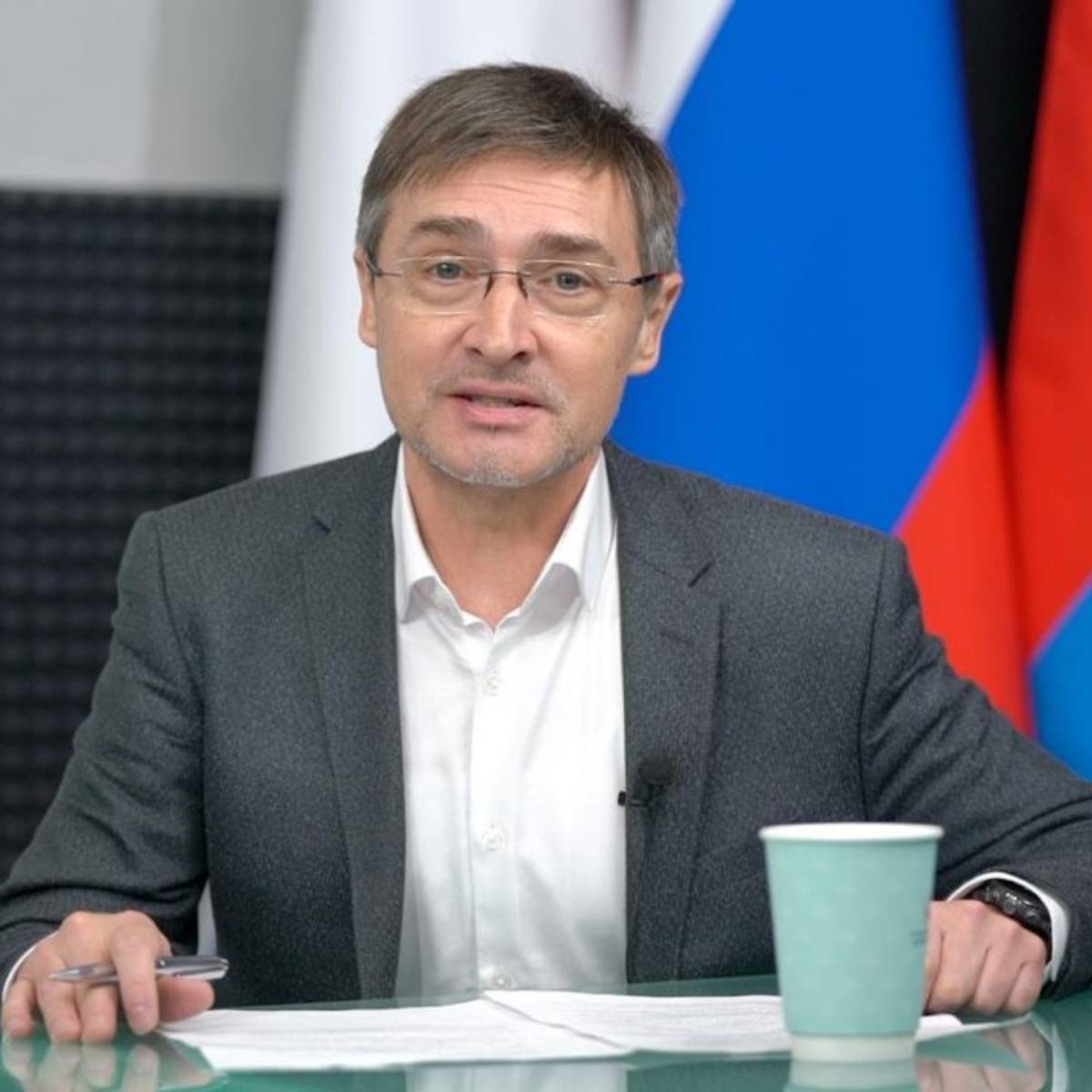 Dmitry Bratyshev | Сетка — социальная сеть от hh.ru