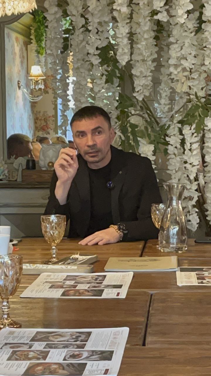 Впереди самый большой кризиc. Что делать сейчас?
Как только мне перевалило за 40 лет, я стал острее ощущать необходимость в кaпитале | Сетка — социальная сеть от hh.ru