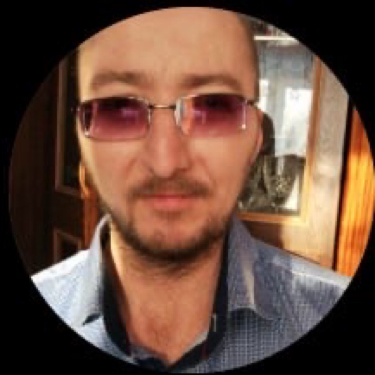 Влад Голинков