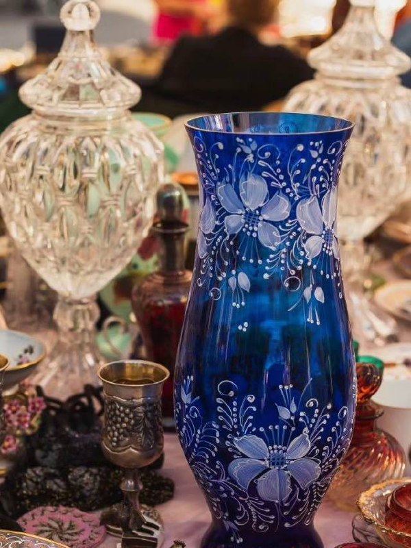 🛍 Самый масштабный блошиный рынок Москвы
20-22 июня
27-29 июня
Одежда и обувь, книги и декор, посуда и аксессуары, секонд-хэнд и винтаж — все это можно найти на стеллажах «Мосвинтажа», который разверн... | Сетка — социальная сеть от hh.ru