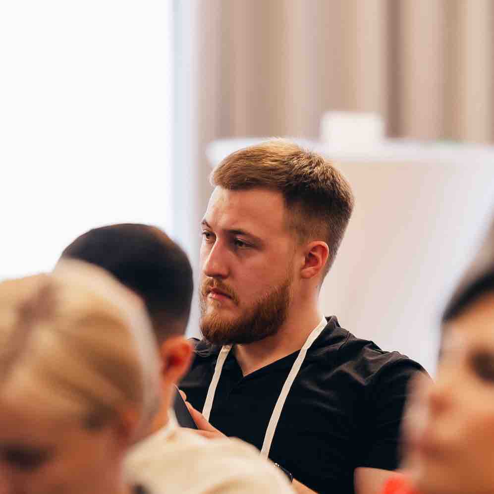 Александр Симонов