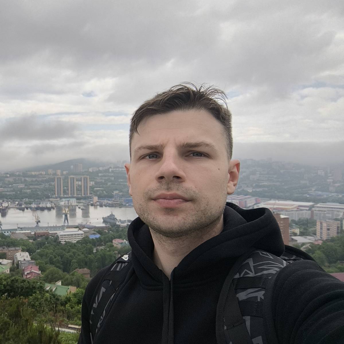 Денис Гончаренко | Сетка — социальная сеть от hh.ru