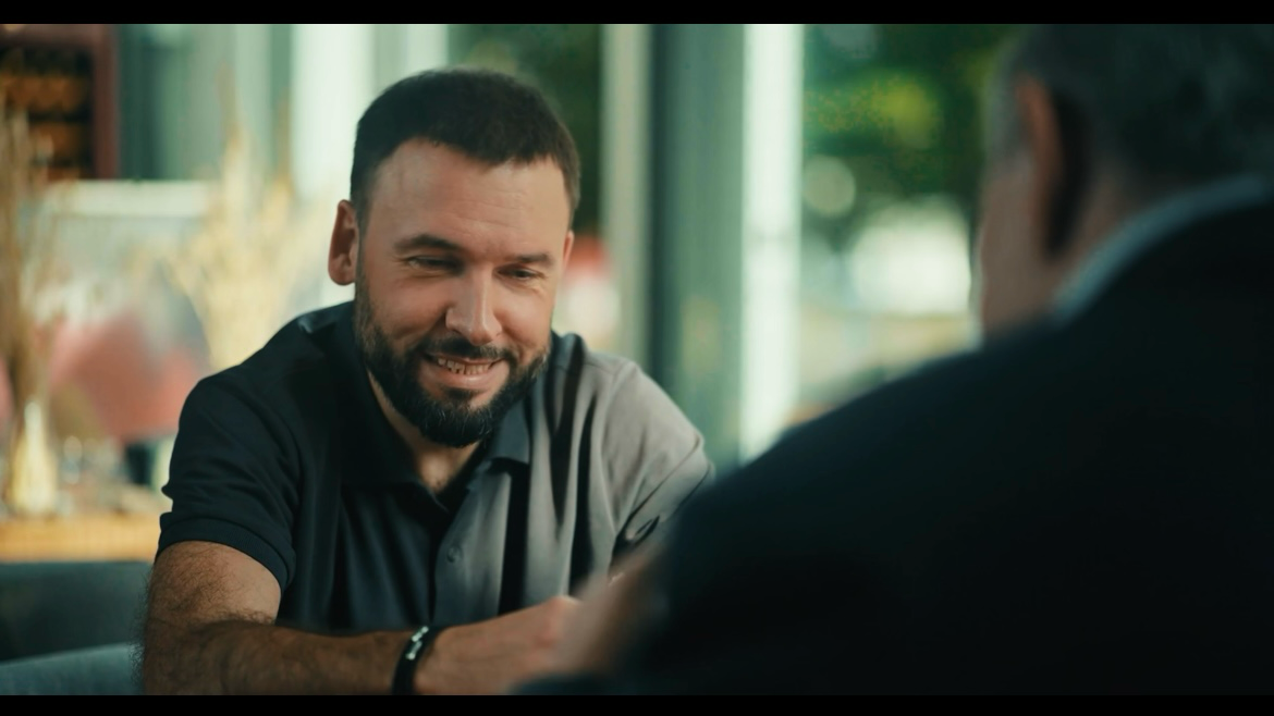 ИГРОК
https://t.me/antonshowreel/58 | Сетка — социальная сеть от hh.ru