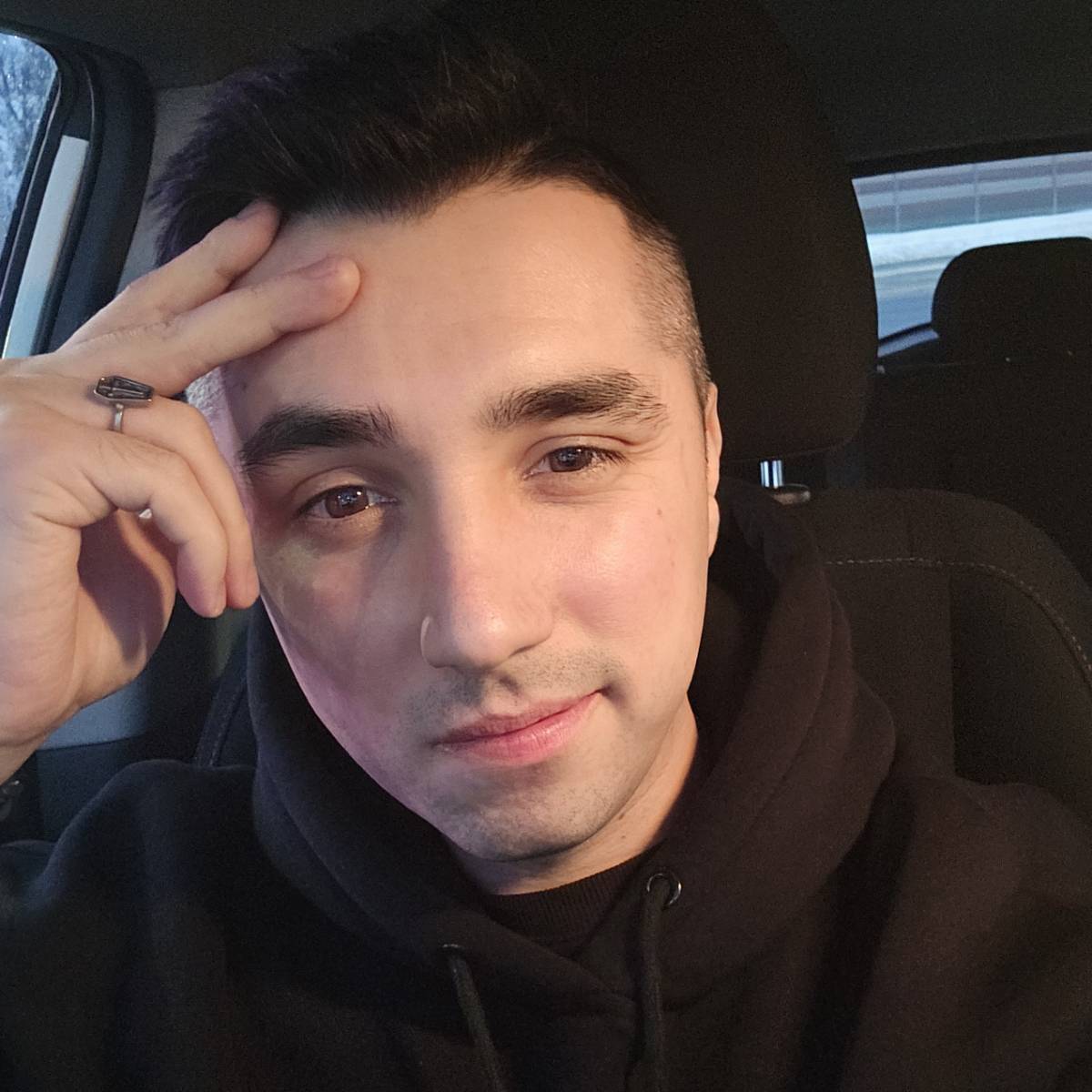 Руслан Петров