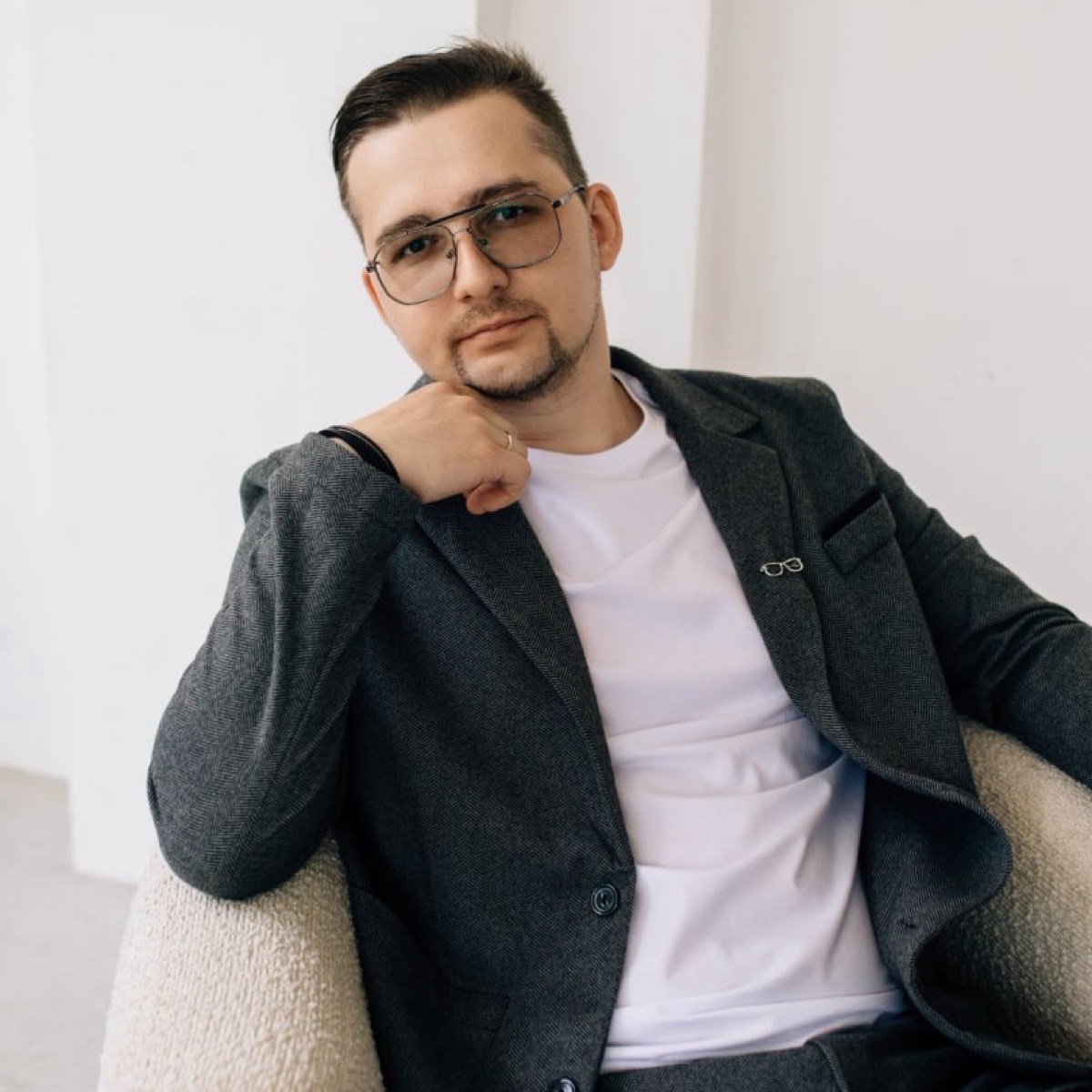 Александр Андронов