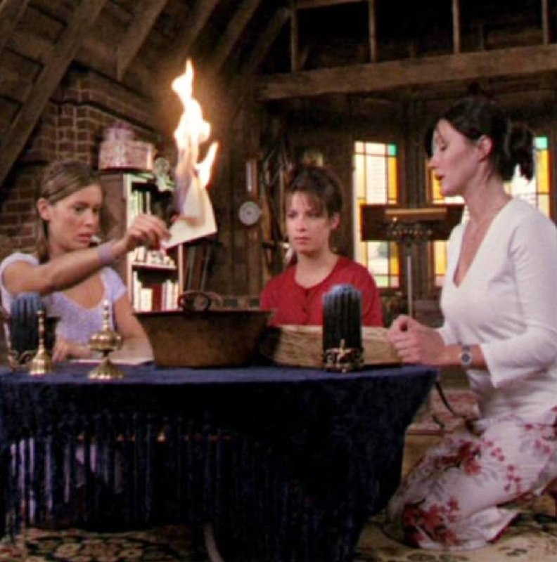 Прю, Пайпер или Фиби?
Я начала смотреть зачарованных с самого начала | Сетка — социальная сеть от hh.ru