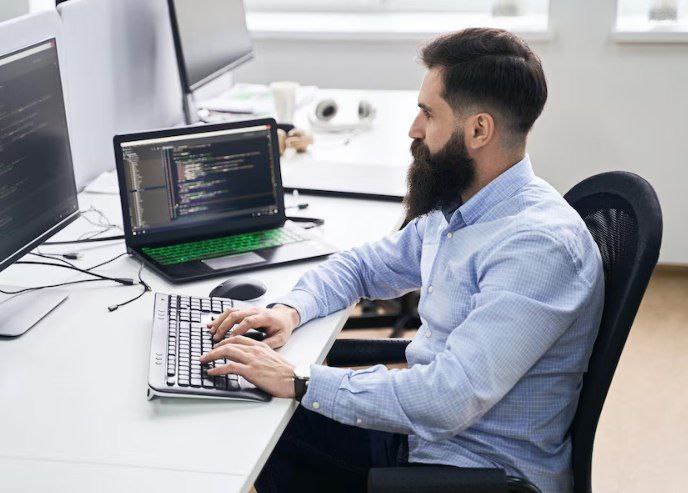 1.0.0 — не просто цифры. Это язык DevOps, который должен знать каждый
Если ты думаешь, что версии вроде 2.5.3 — это рандомные числа, то пора развеять миф | Сетка — социальная сеть от hh.ru