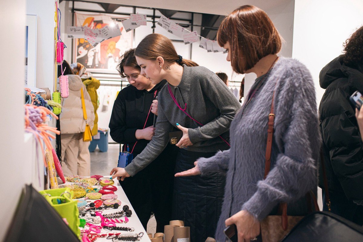 #ивент #creativehub
От замысла к бизнесу: митап Инкубатора-акселератора креативных стартапов
26 июня приглашаем в пространство HSE CREATIVE HUB, чтобы поговорить о стартапах | Сетка — социальная сеть от hh.ru