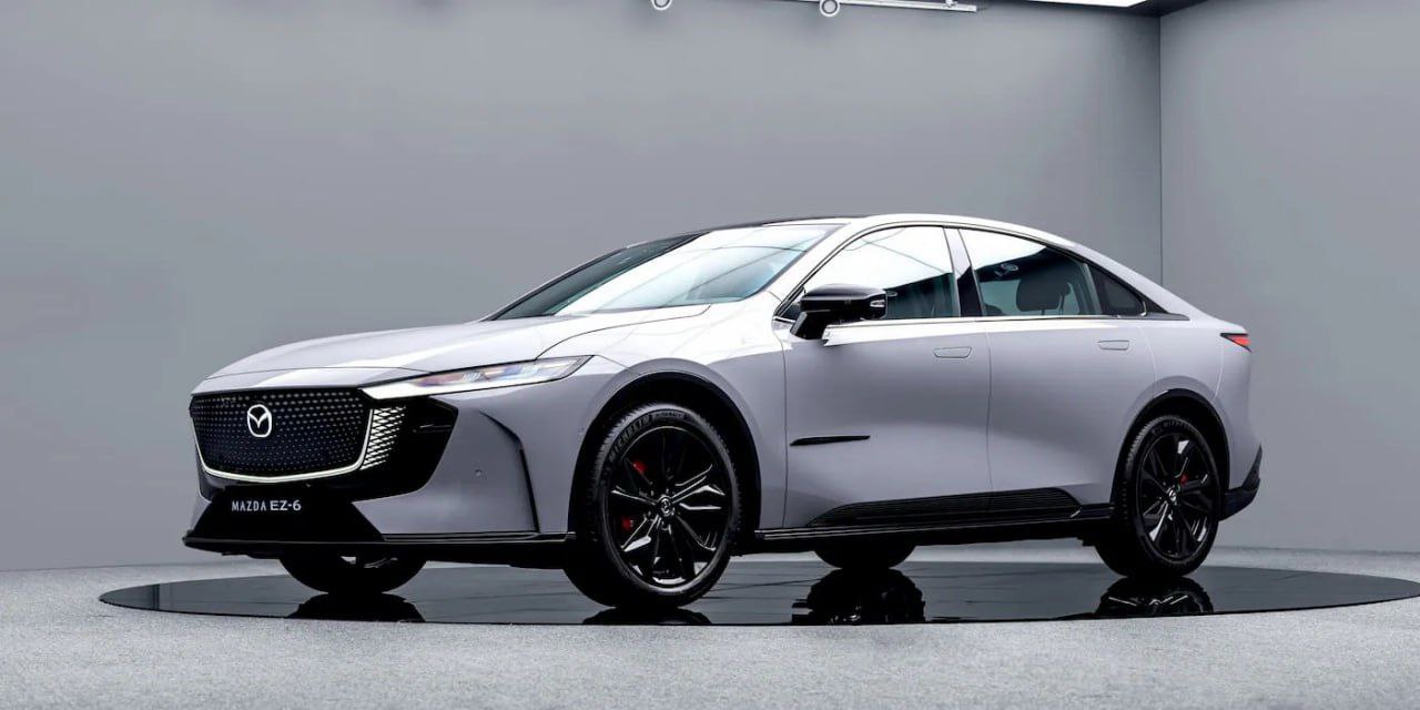 ❤️ Mazda показала «спорт»-седан всего за 1.8 миллона рублей
Новинка — EZ-6 Sport Edition, выделяется брутальным дизайном, салоном с алькантарой и невероятно низкой ценой | Сетка — социальная сеть от hh.ru