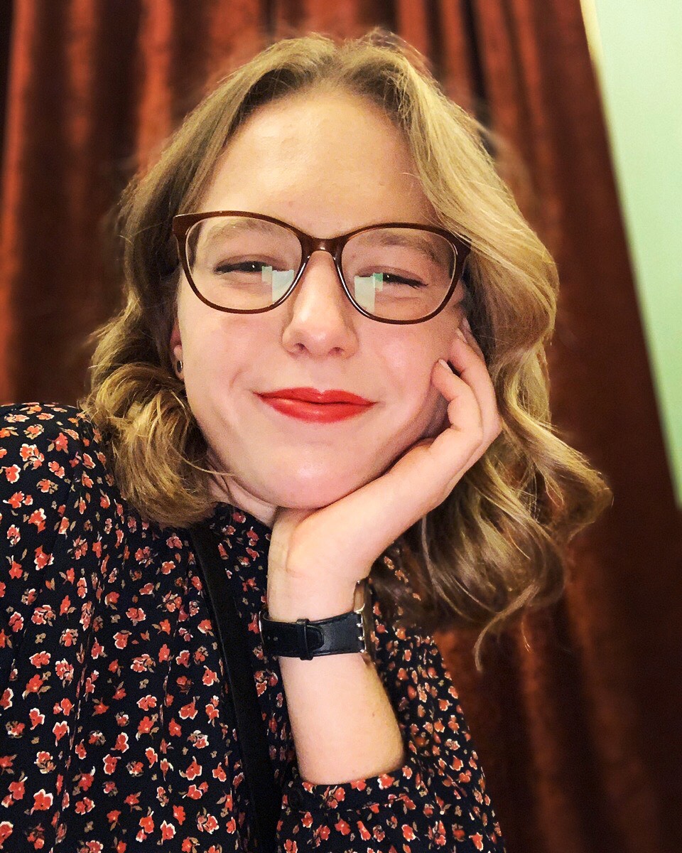 Мария Попова