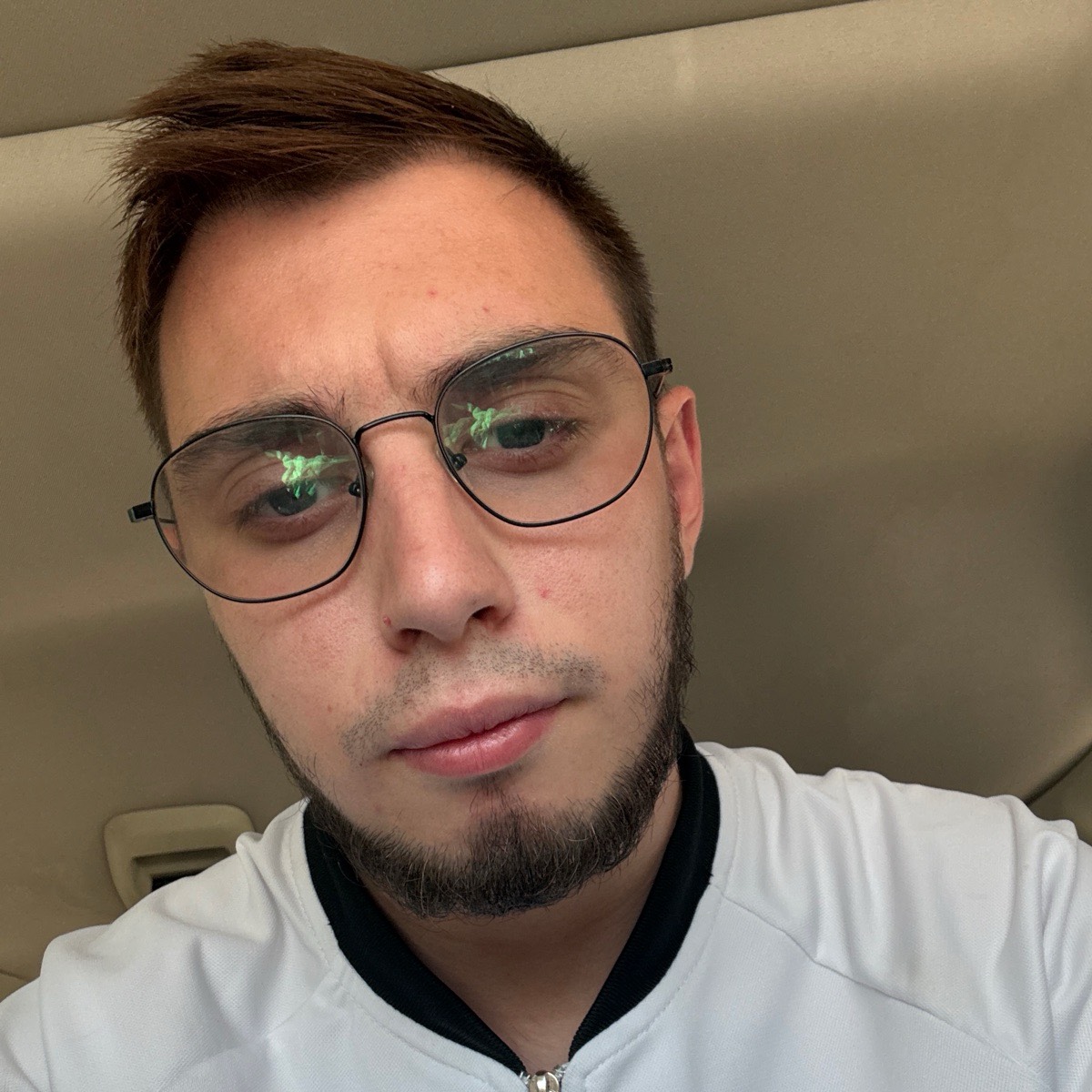 Максим Василий