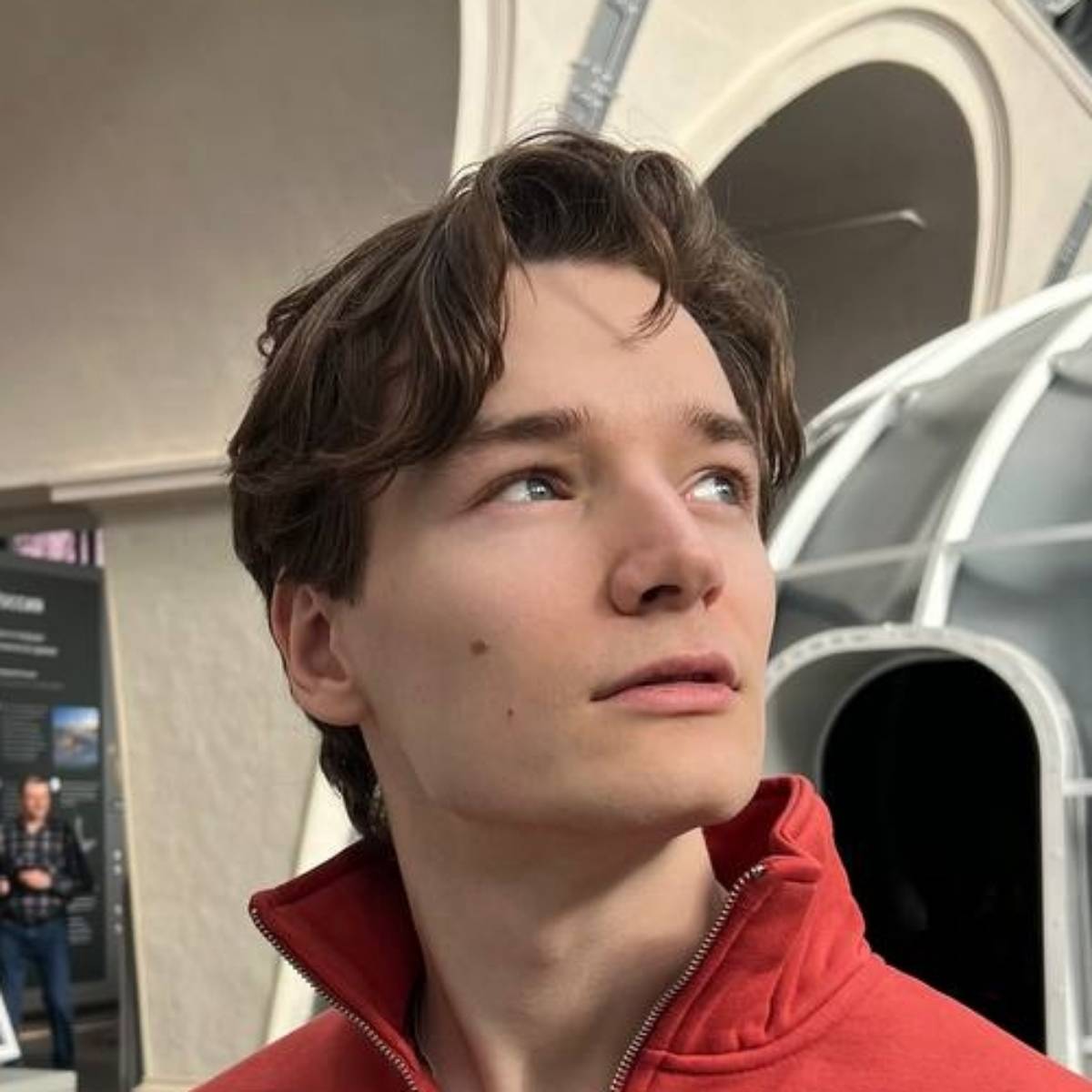 Александр Комиссаров | Сетка — социальная сеть от hh.ru