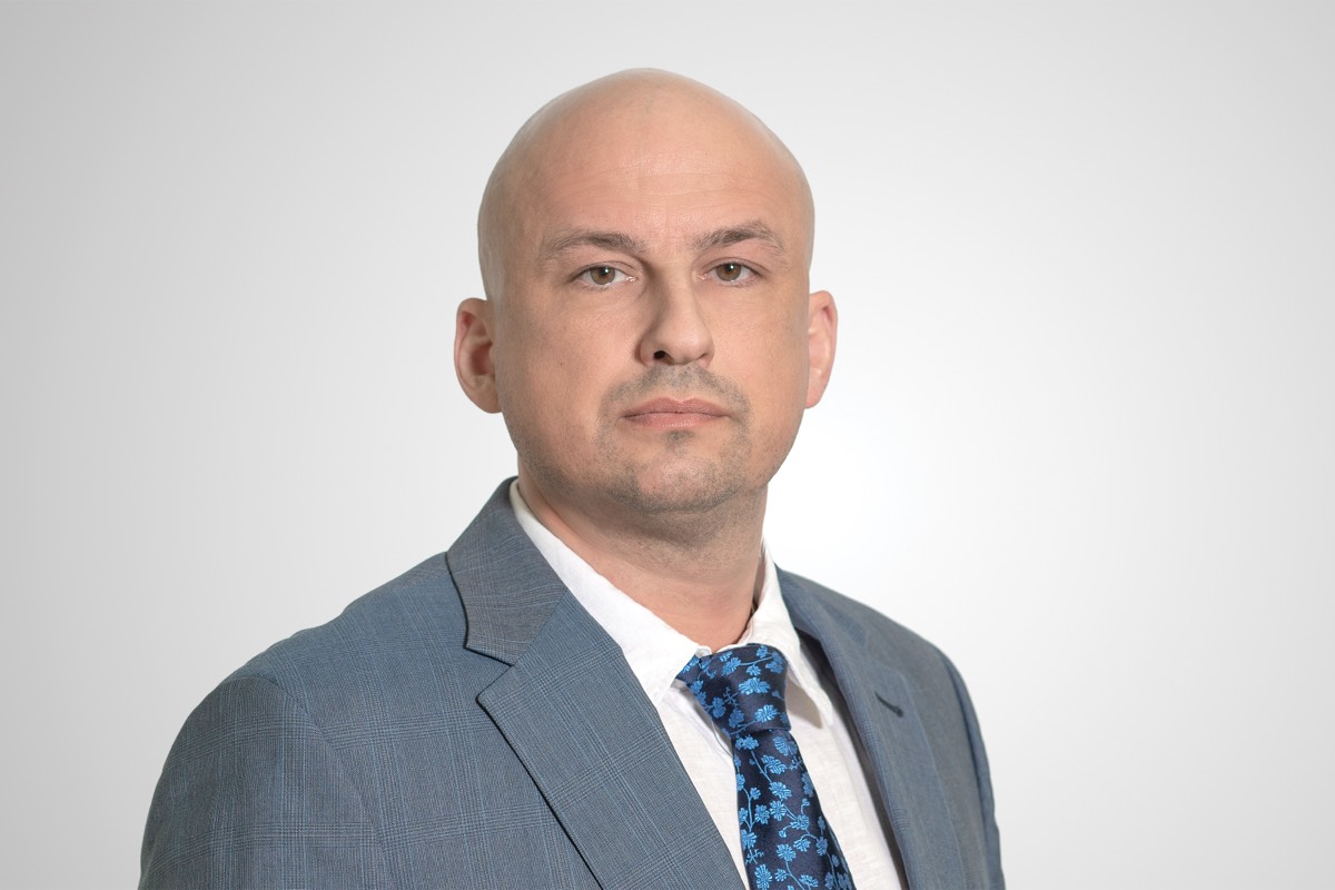Владимир Захаров