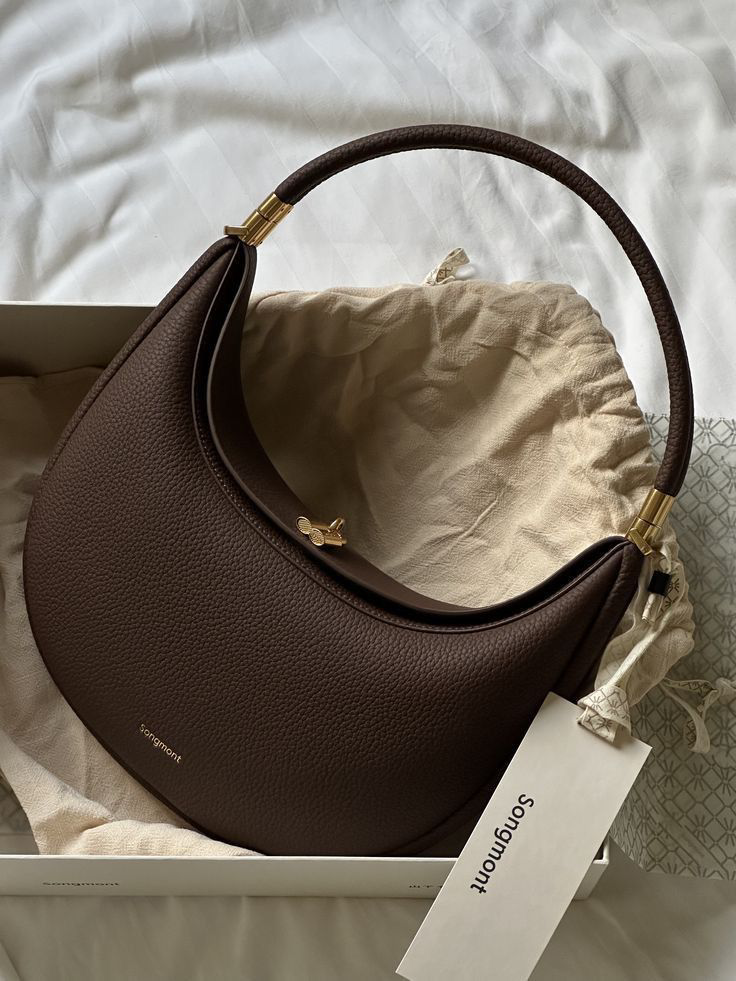 Роль акцентов в создании уникального стиля | Сетка — социальная сеть от hh.ru