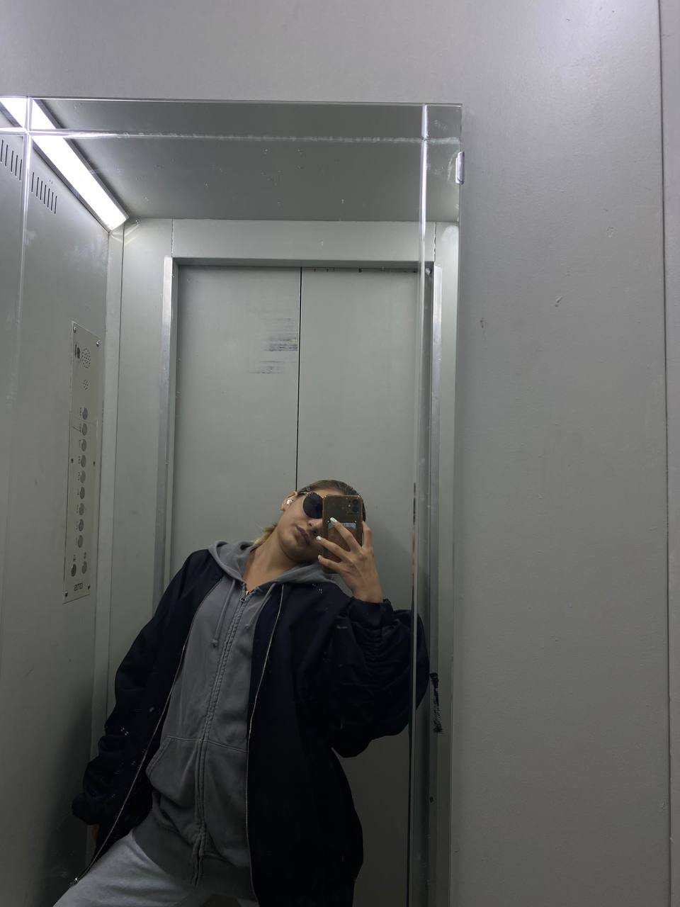 #зарисовкивыходных ,
порой, мне кажется, что я только и делаю, что хожу тренить… не кажется😂
Автор канала ударился в саморазвитие с головой, но в такую погоду, в целом, ничего и не хотелось больше :((... | Сетка — социальная сеть от hh.ru