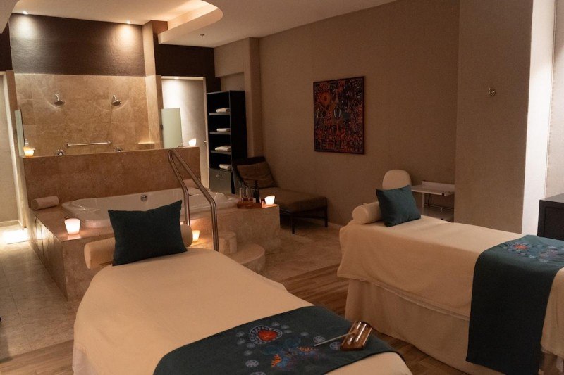MWR Italy
MWR Life Travel Advantage: Ignite Your Italy Adventure
Dive into exclusive luxury tours and thrilling sports adventures in Rome, Amalfi, and Tuscany | Сетка — социальная сеть от hh.ru