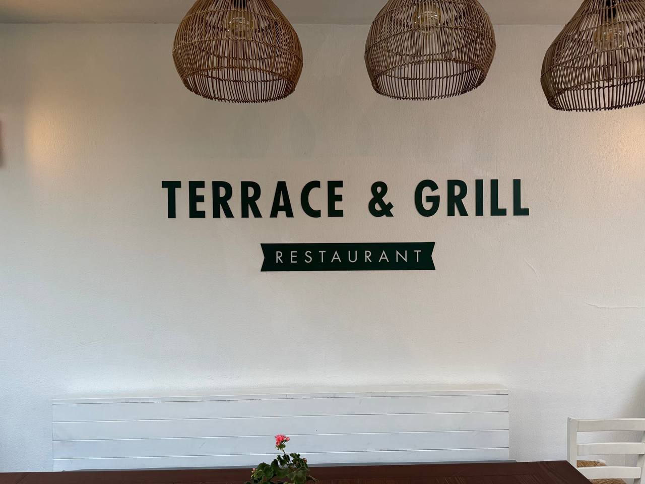 Отличное завершение отпуска прекрасным ужином! 🍽️ 
К моему сожалению, только в последний день узнал, что можно было брать текилу | Сетка — социальная сеть от hh.ru