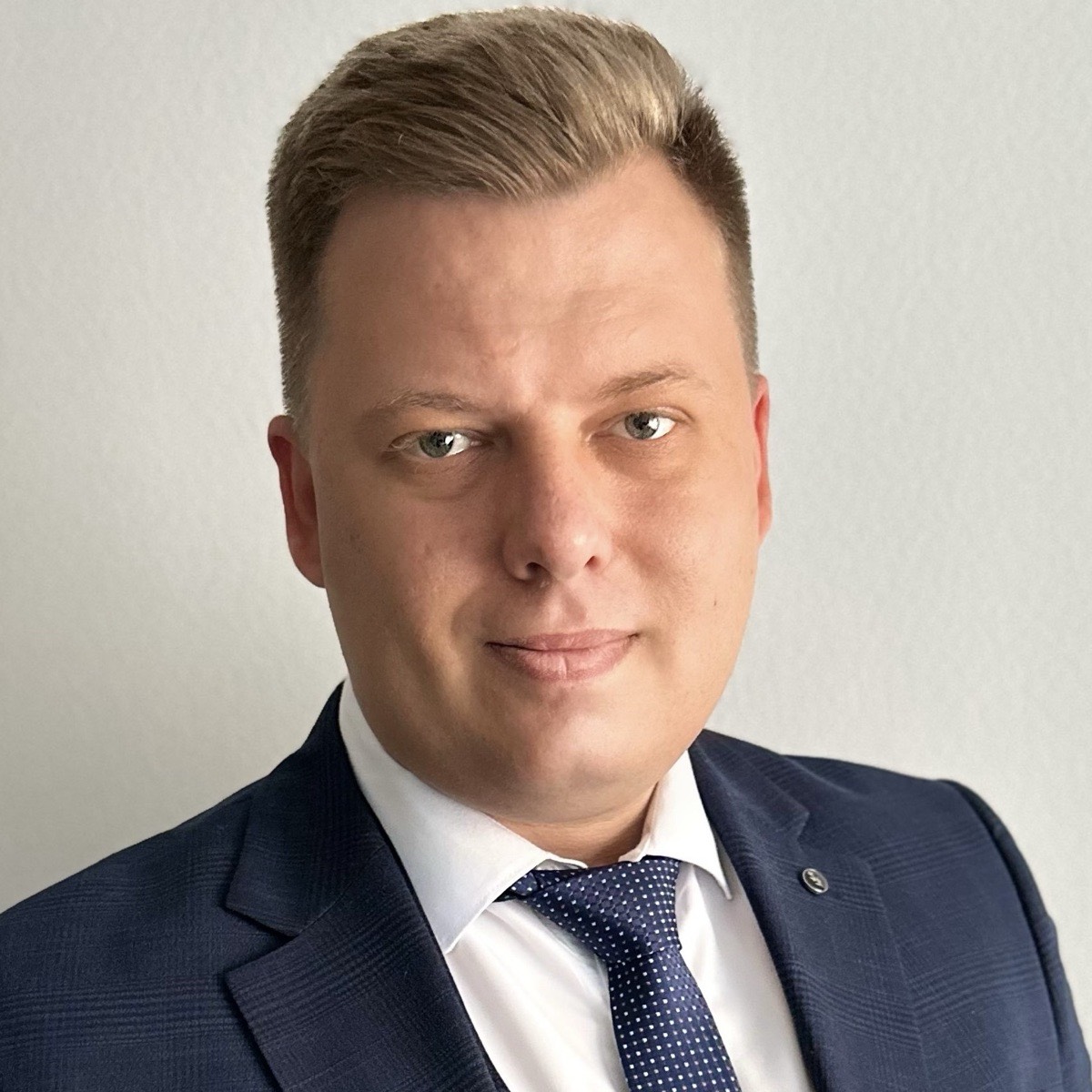 Артём Арестов | Сетка — социальная сеть от hh.ru