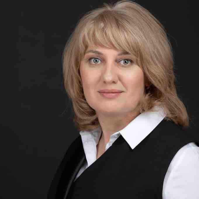 Лилия Назгаидзе | Сетка — социальная сеть от hh.ru