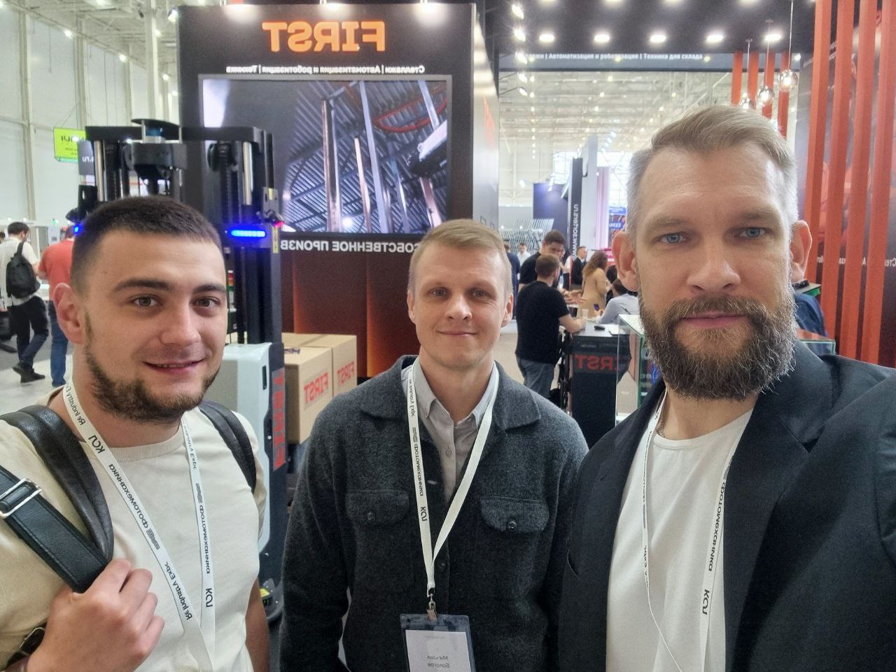 Сегодня командой работаем на Relndustry Ехро.
S
Очень много говорится про роботизацию складов. Появились российские разработки. Пока для SМВ- сегмента безлюдный склад дорого | Сетка — социальная сеть от hh.ru