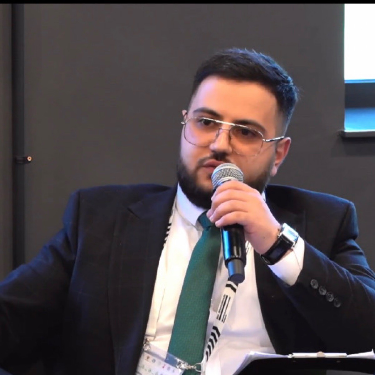 Ваге Акопян | Сетка — социальная сеть от hh.ru