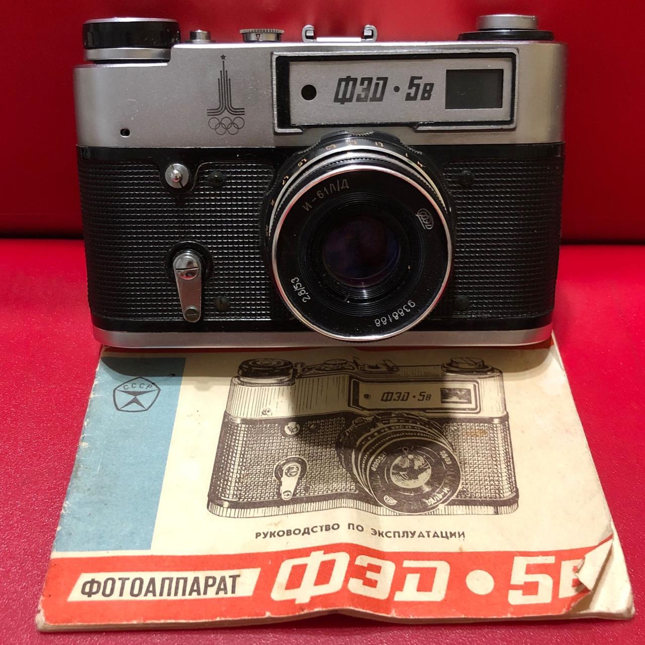 щёлк
я как-то вскользь упоминал, что снова увлёкся фотографией
так вот | Сетка — социальная сеть от hh.ru