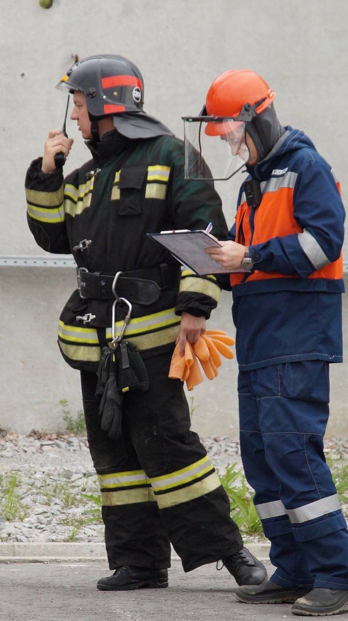 В Хабаровском крае 23-летний студент, проходивший практику на руднике, пострадал из-за обрушения породы и не выжил. Об этом сообщает региональная прокуратура | Сетка — социальная сеть от hh.ru