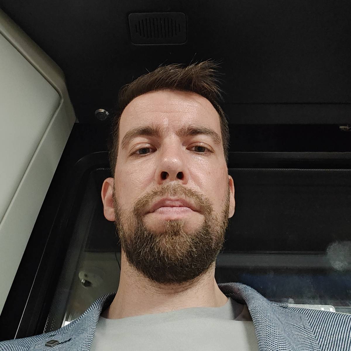 Антон Сачков | Сетка — социальная сеть от hh.ru