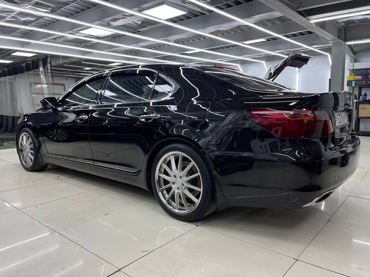 Всем привет 👋
Про оптику вроде все понятно…
————————————
Давайте поговорим про химчистку кузова.
Что это такое и для чего | Сетка — социальная сеть от hh.ru