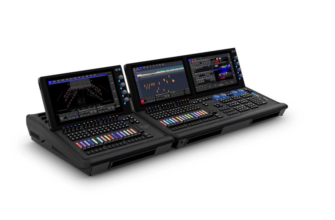 Пульт управления светом MagicQ MQ500M+
Бренд: Chamsys
Артикул: CS100607
Наличие: 1 шт.
Световая консоль MagicQ MQ500M+
400 DMX потоков. Моторизированные фейдера. 15 энкодеров для управления плейбеками | Сетка — социальная сеть от hh.ru