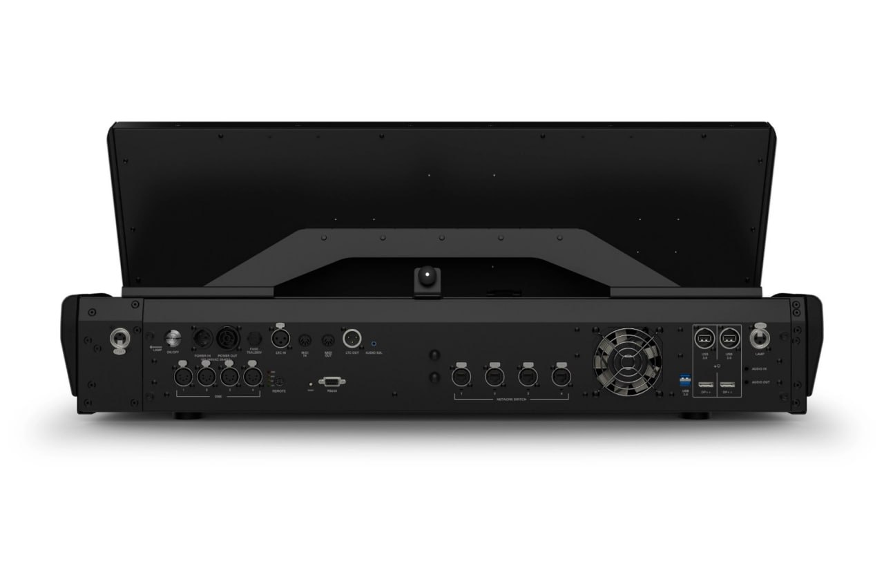 Пульт управления светом MagicQ MQ500M+
Бренд: Chamsys
Артикул: CS100607
Наличие: 1 шт.
Световая консоль MagicQ MQ500M+
400 DMX потоков. Моторизированные фейдера. 15 энкодеров для управления плейбеками | Сетка — социальная сеть от hh.ru