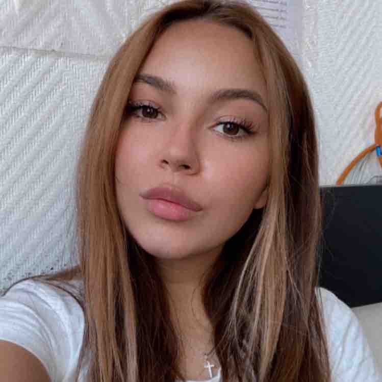 Анна Белоусова