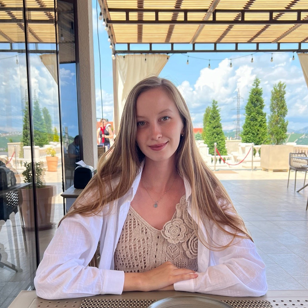 Алина Захарова | Сетка — социальная сеть от hh.ru