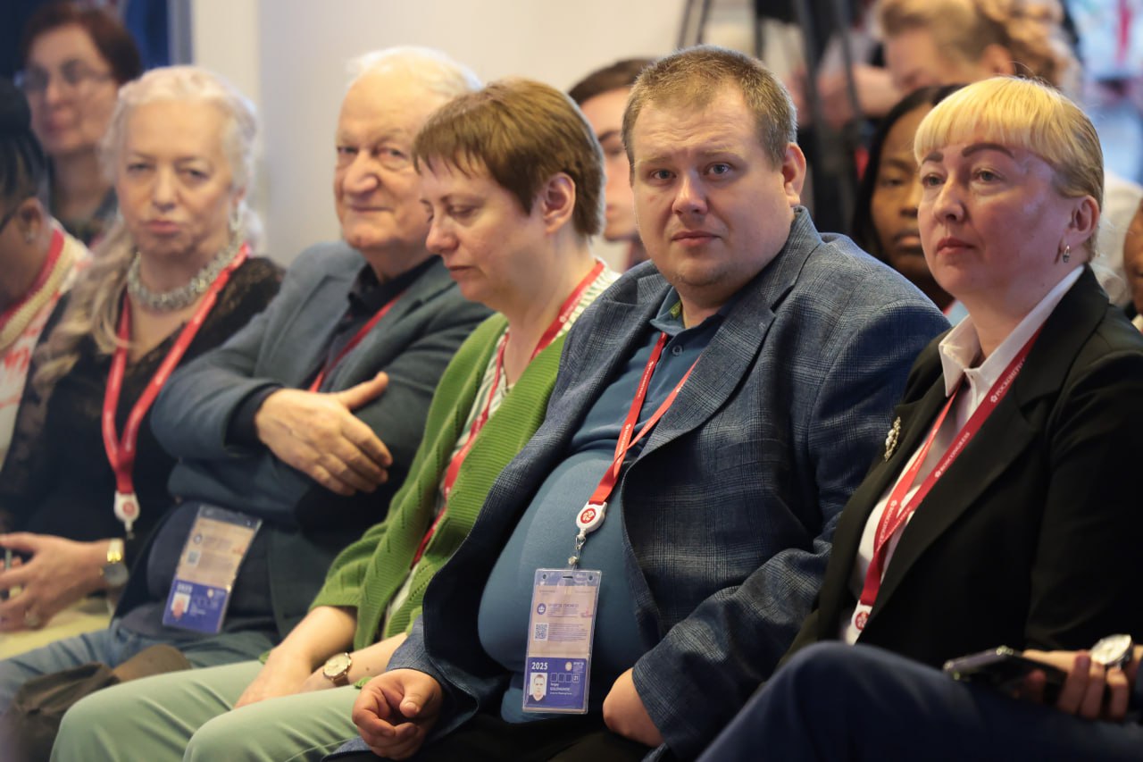 Отспикерили на Петербургском международном экономическом форуме 🍏
Сергей Головашов, руководитель Центра компетенций DevOps, DevSecOps и информационной безопасности, выступил экспертом по искусственном... | Сетка — социальная сеть от hh.ru