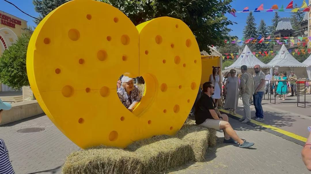 6 гастрофестивалей пройдет в Кисловодске в 2025 году
Подробные программы мероприятий, включая даты и время пока нет | Сетка — социальная сеть от hh.ru