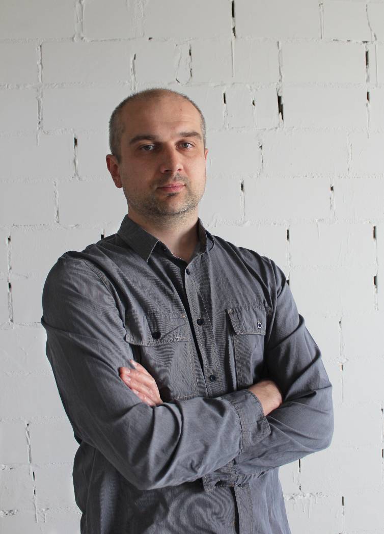 Роман Костоправов