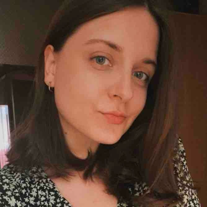 Алина Голова