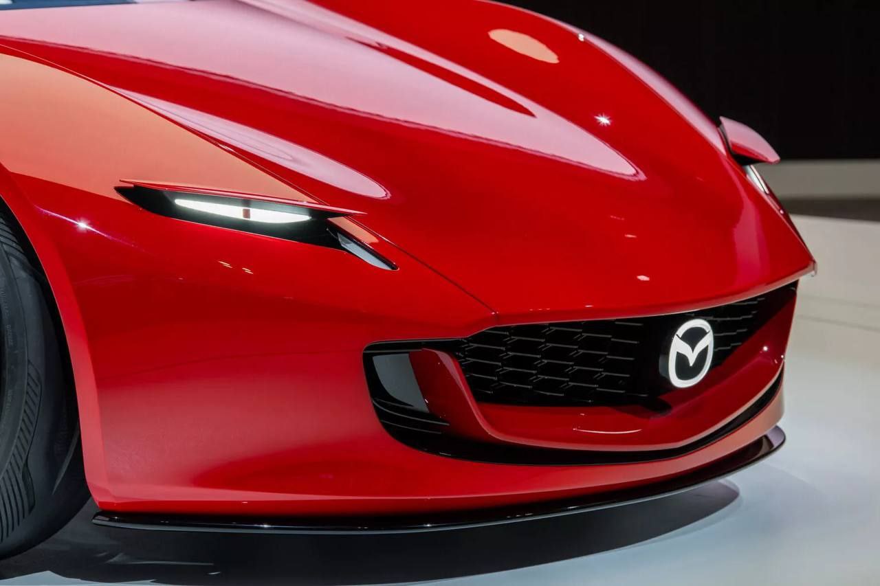 ❤️ Mazda хочет вернуть RX-7 и выпустить новое поколение MX-5
Гибридный концерт Iconic SP (на фото) может пойти в серию в середине 2026 года
Под капотом двухроторный мотор, выполняющий роль генератора | Сетка — социальная сеть от hh.ru